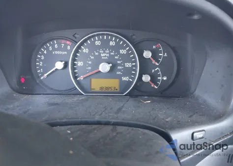 2008 Kia Rondo Lx V6 z USA, uszkodzony, nr VIN KNAFG526787159876